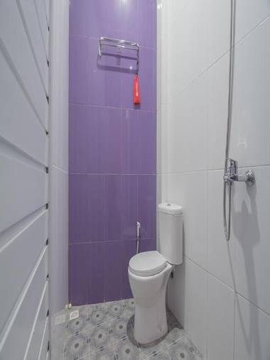 RedDoorz @ Gatot Subroto Street Bandung 3