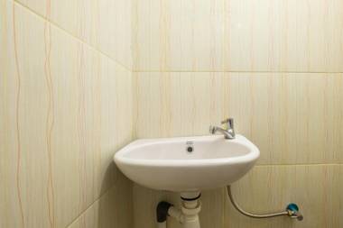 OYO 2405 The Karins Guesthouse Syariah