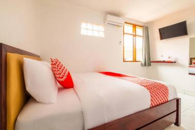 OYO 2265 Bunga Bakung Residence
