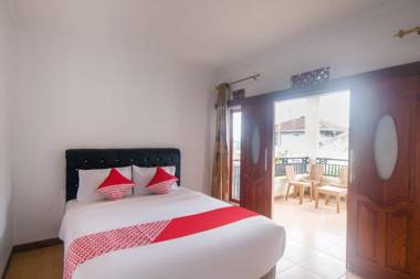 OYO 2938 Penginapan Bumi Ahsan 102 Syariah