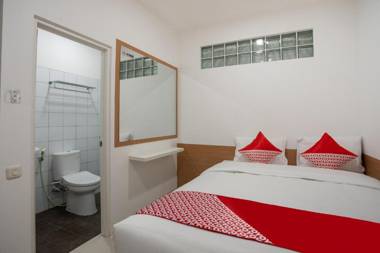 OYO 3209 Hegarbudhi Residence