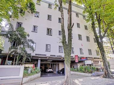 OYO 3752 The Summit Residence