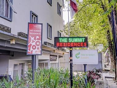 OYO 3752 The Summit Residence