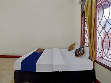 OYO 3882 Pondok Pujasera