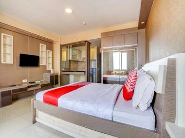 OYO 90042 Emerald Towers