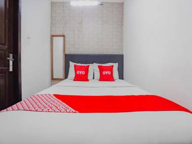 OYO 90064 Hotel Salon Fora & Cafe