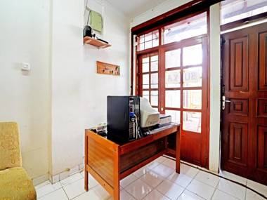 OYO 90840 Teratai Residence