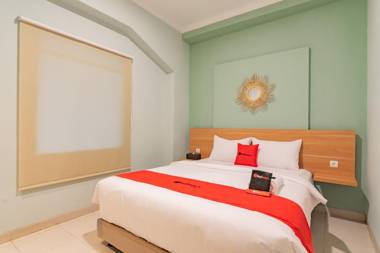 RedDoorz Plus @ Bagusrangin Street