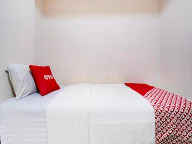 OYO 90205 Queen Rent Apartment Gateway Pasteur