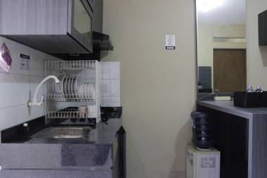 Cozy 2BR Apartment Gateway Ahmad Yani By Travelio