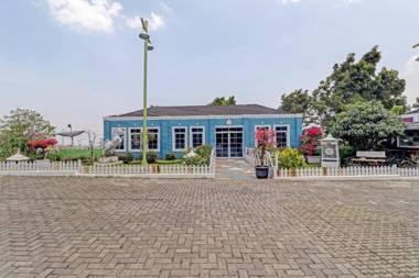 OYO 90617 Rumah Oma Opa Syariah