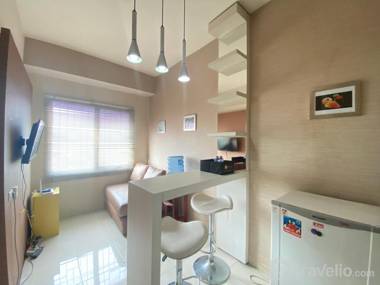 Cozy 2BR at Pinewood Apartment By Travelio