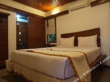 Flores Gallery Hotel