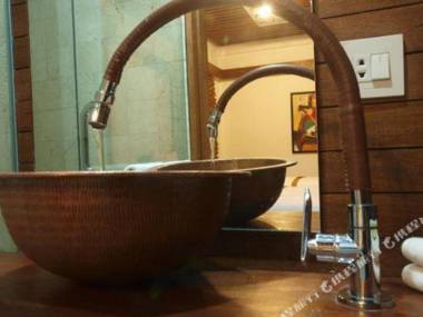 Flores Gallery Hotel