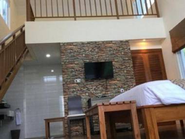 Hotel Villa Naisha Lembang