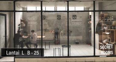 The Jarrdin Apartement by Secret Rooms