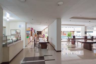 RedLiving Apartemen Emerald - Tower South Bion Apartel