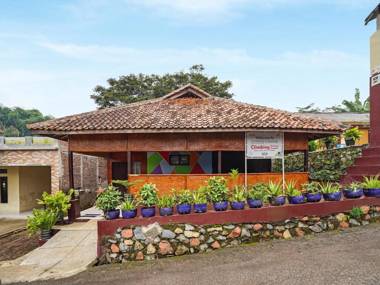 OYO Homes 90917 Eco Tourism Geopark Padalarang Homestay Syariah