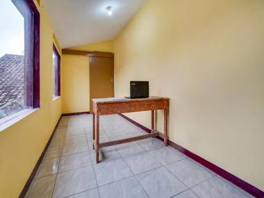 OYO Homes 90917 Eco Tourism Geopark Padalarang Homestay Syariah