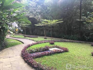 Executive 2BR at Galeri Ciumbuleuit 1 By Travelio