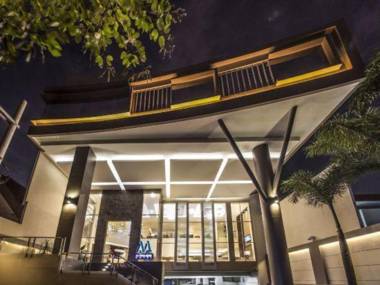 M Premiere Hotel