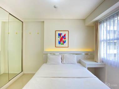 Minimalist Spacious 1BR at Parahyangan By Travelio