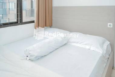 RedLiving Apartemen Tamansari Panoramic - Santuy Agency Lobby P1 9