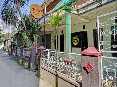 SPOT ON 91320 Pondok Elia Syariah