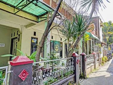 SPOT ON 91320 Pondok Elia Syariah