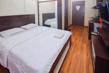 RedLiving Apartemen Easton Park - Edutel