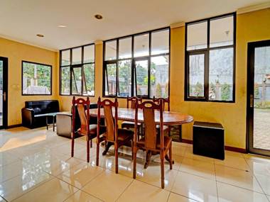 OYO 91547 Graha Hermawan Guest House Syariah