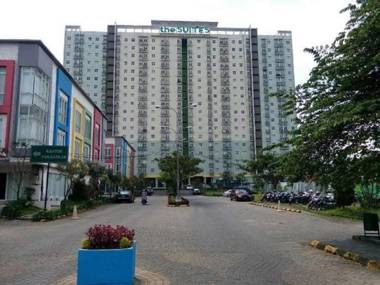 Suite Metro Apartemen Super Deluxe Room . Promo C