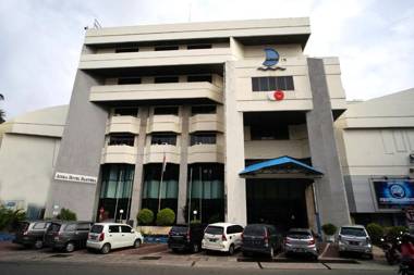 Collection O 1735 Adika Bahtera Hotel