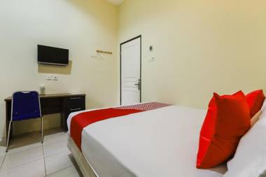 Vaccinated Staff - OYO 3802 Wisma Cahaya Abadi