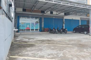 RedDoorz Near Mall Ramayana Rapak Balikpapan