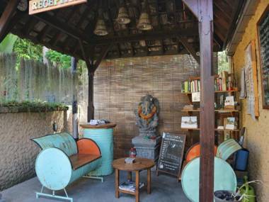 Louto Dmell Guesthouse