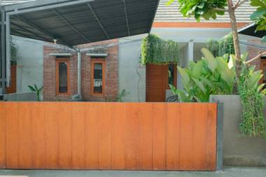 Andewi Guest House Denpasar RedPartner