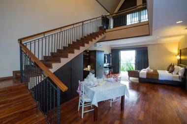 Flamingo Dewata Suite