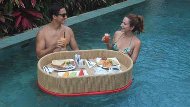 Mahagiri Villas & Spa Dreamland - CHSE Certified