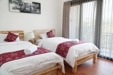 Seno Guesthouse & Cafe