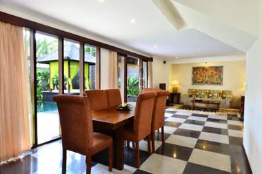 The Khayangan Dreams Villa Seminyak