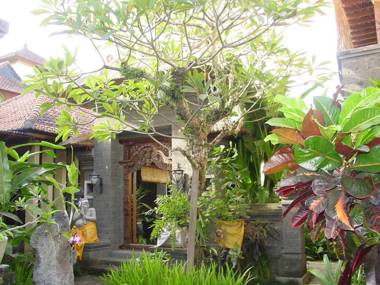 Putu Bali Villa & Spa