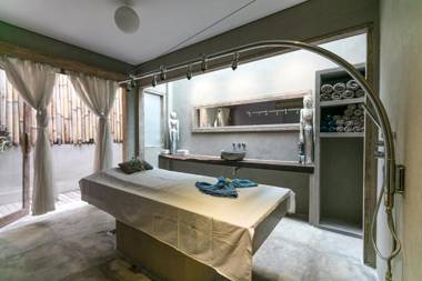 Blue Karma Dijiwa Seminyak