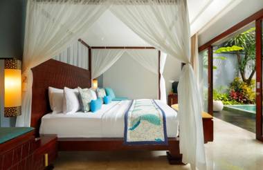 Seminyak Icon - by Karaniya Experience - CHSE certified