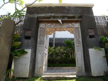 Alam Bidadari Seminyak Villas