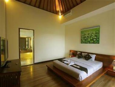 2 bedrooms villa in seminyak with private sw pool