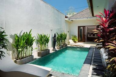 1BR Private villa seminyak20mint walk 2 the beach