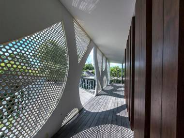 Villa Issi by Elite Havens