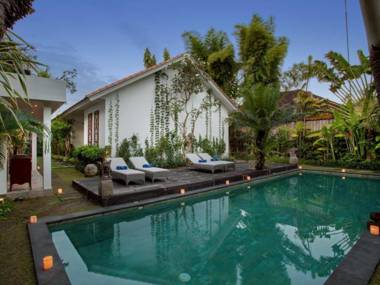 Room & Vespa Suite 3