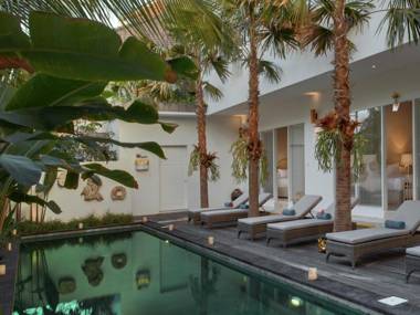 Room & Vespa Suite 4